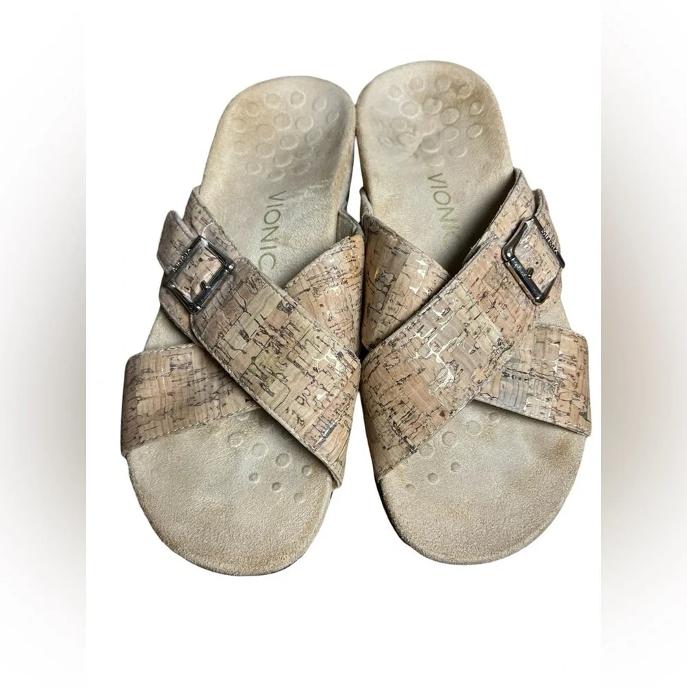 Vionic Women’s Size 7 Cork Cross Strap Sandals - Excellent Condition